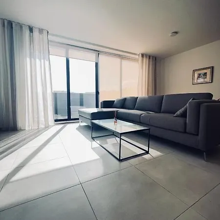 Deluxe Malta Location * Sliema